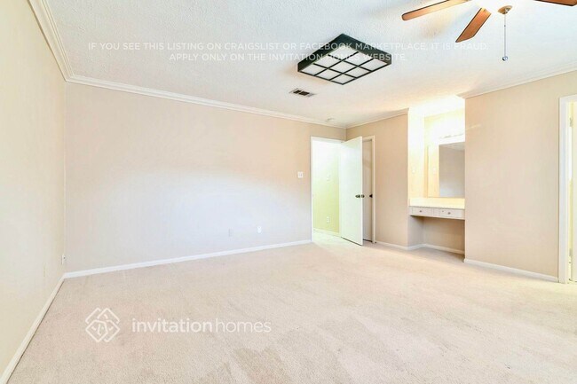 Building Photo - 4707 Lost Oak Dr