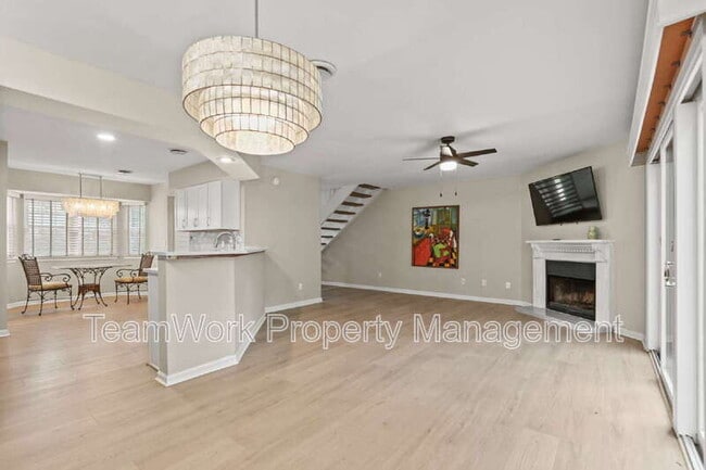 Building Photo - 1163 Monaco Dr