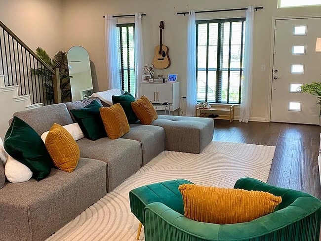 Building Photo - 5801 A Charles Merle Dr