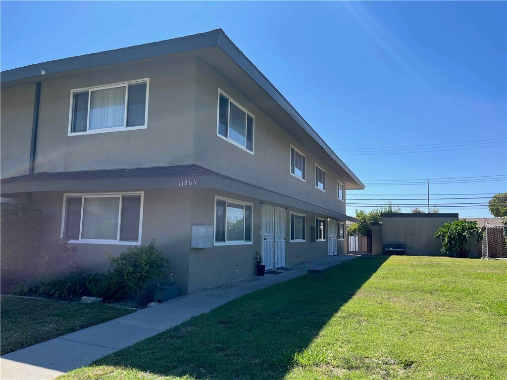 Foto principal - 11861 Bailey St