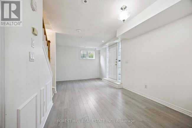 Photo du bâtiment - 870-870 Jane St