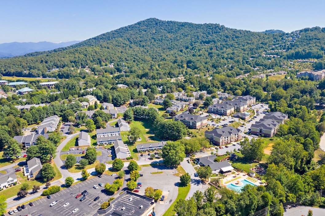 Hawthorne at Southside Apartments in Asheville, NC