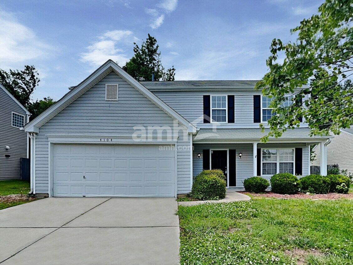 Foto principal - 4104 Hunters Trail Dr
