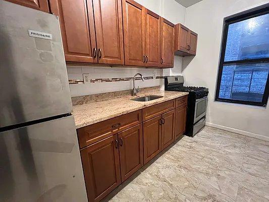 Building Photo - 2 bedroom in BRONX NY 10468