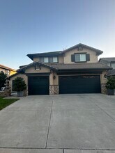 Building Photo - 16275 Summerset Street