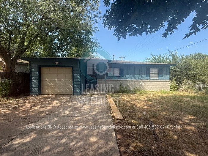 Charming South East OKC Home AVAILABLE FOR IMMEDIATE MOVE IN! - Charming South East OKC Home AVAILABLE FOR IMMEDIATE MOVE IN!