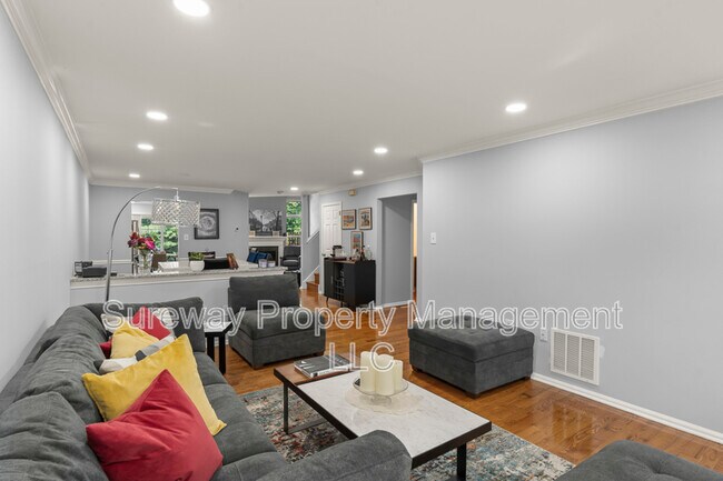 Foto del edificio - 2028 Greenes Way Cir