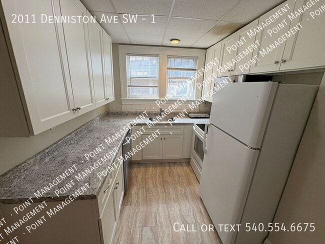 Building Photo - 2011 Denniston Ave SW