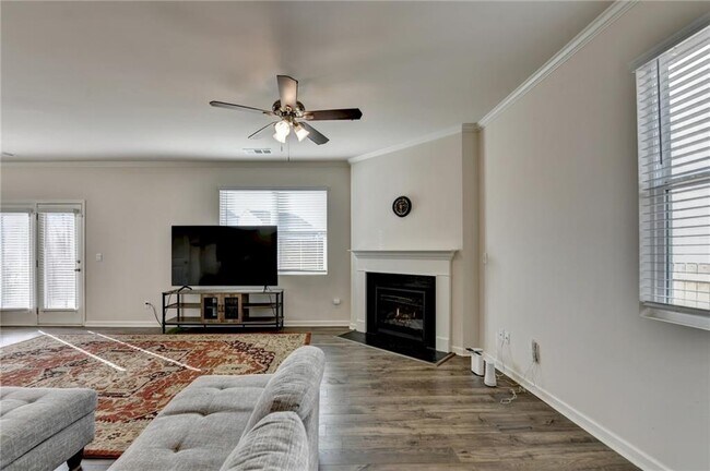 Building Photo - 31 Valleywood Ct