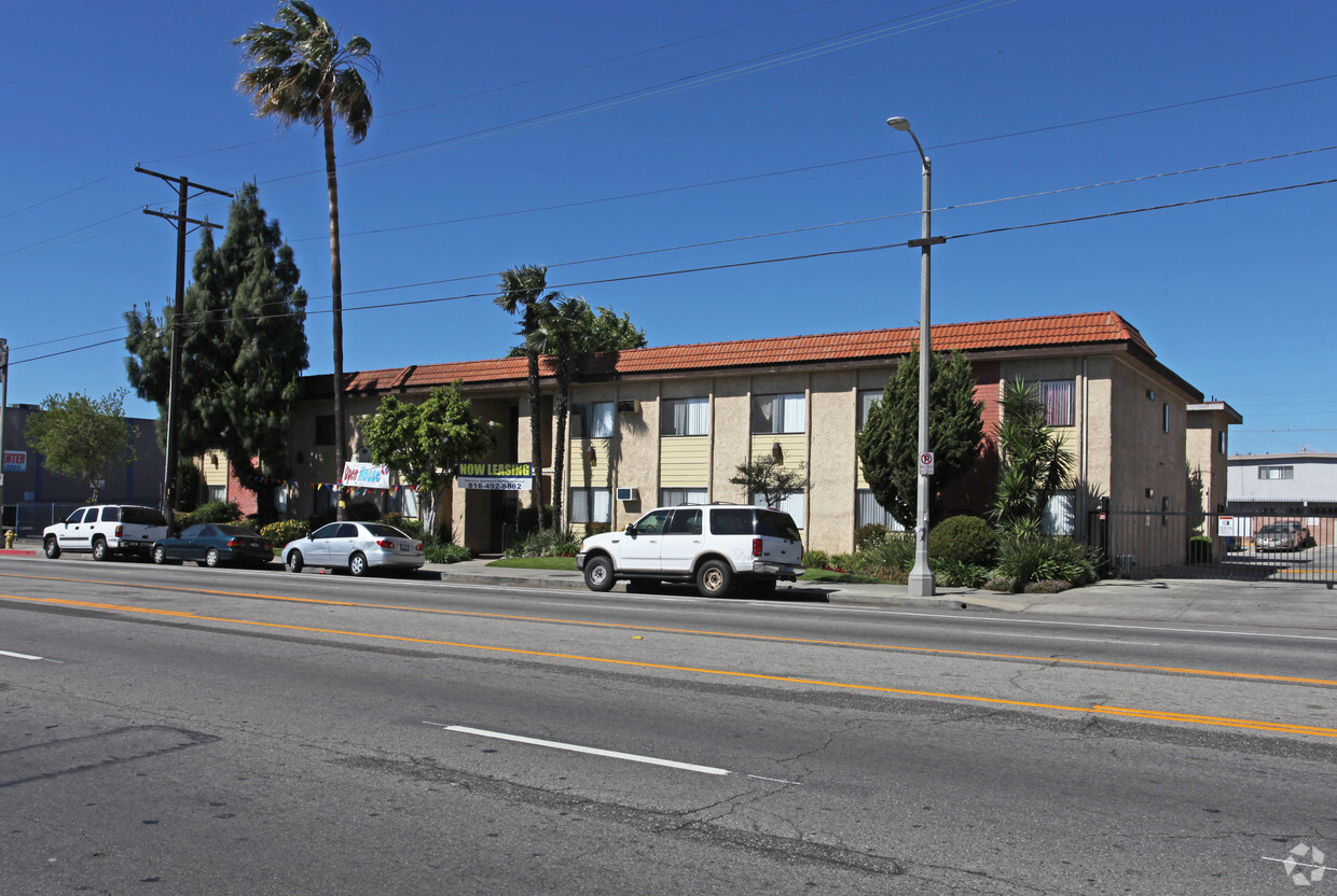 Van Nuys Apartments Apartments In Panorama City Ca