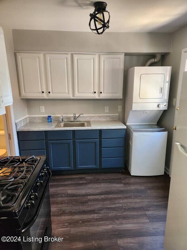 Foto del edificio - 3402 Taylorsville Rd
