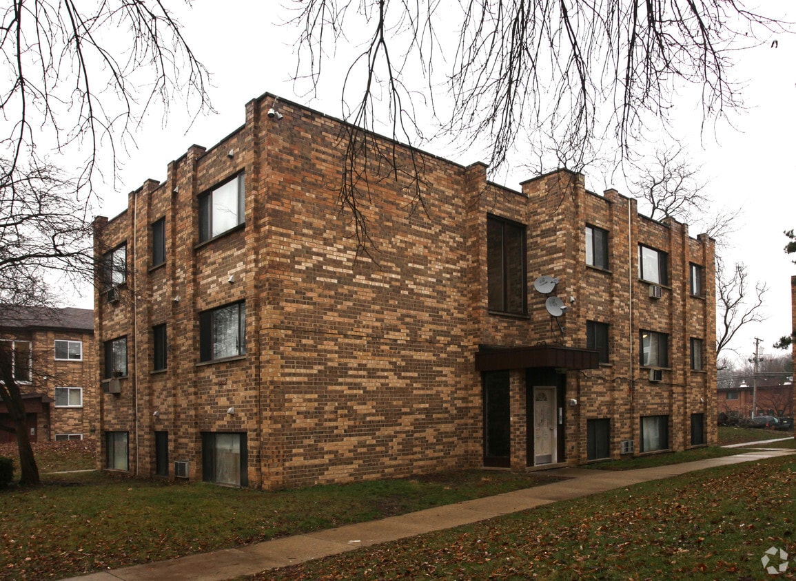 Building Photo - 1155 N Boxwood Dr