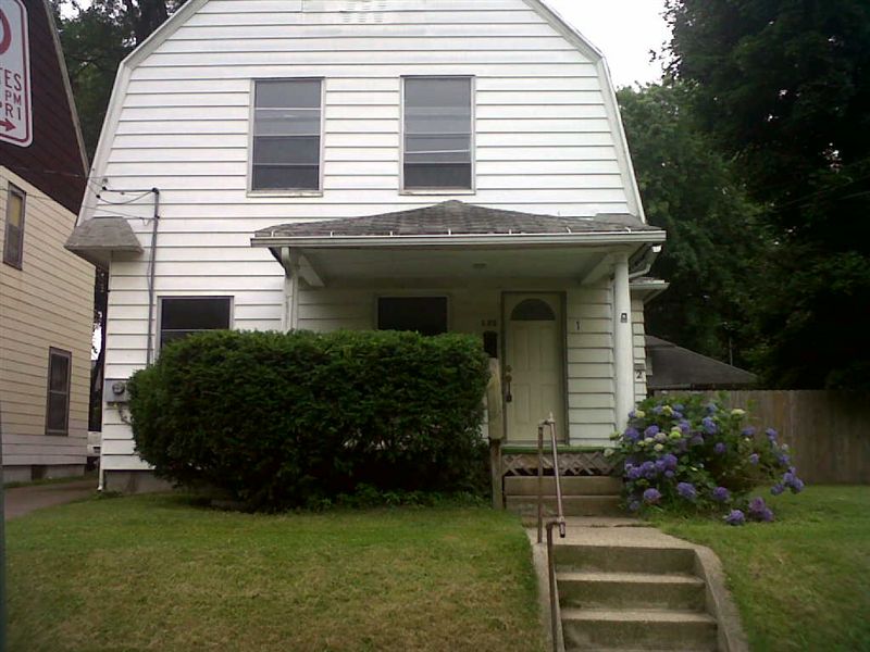 Primary Photo - 126 Palmer St NE