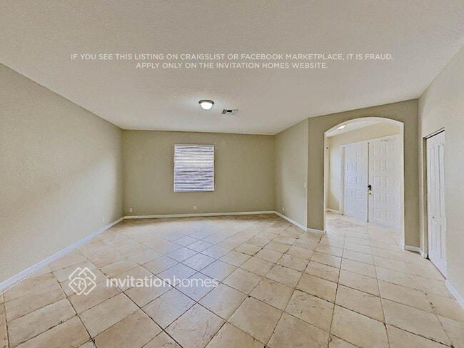 Building Photo - 276 Berenger Walk