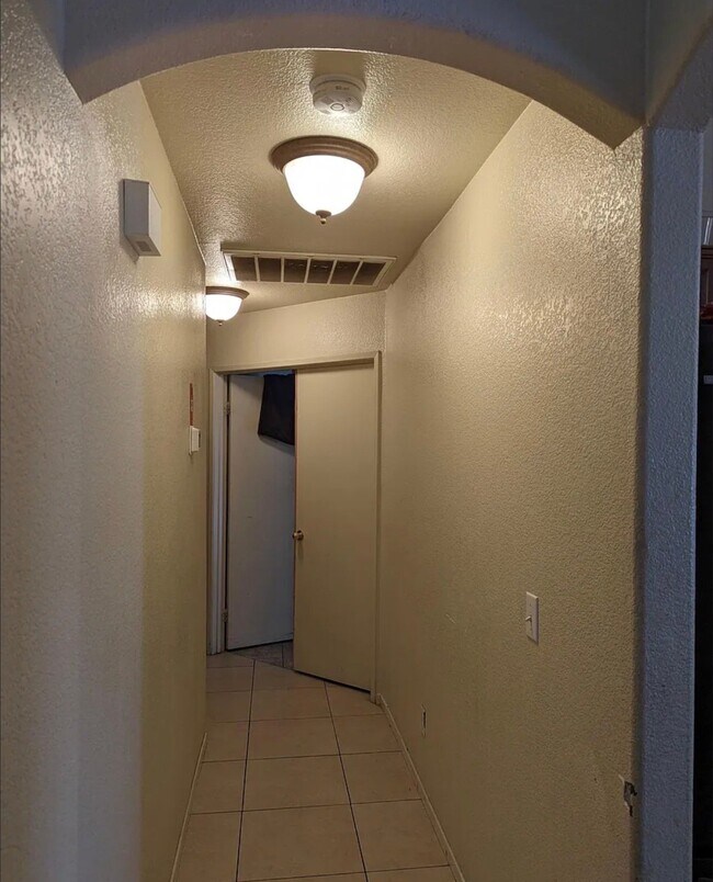 Foto del edificio - 18778 Dogwood Ct