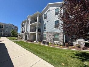 Building Photo - 1128 S 820 E
