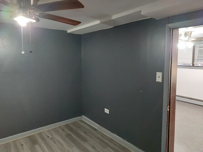 2nd bedroom - 12262 S McDaniels St