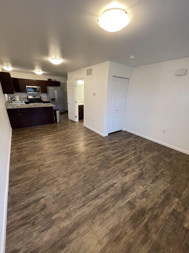 Foto del edificio - 2149 S Valley Loop