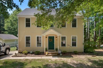 Building Photo - 1202 Little Acres Dr