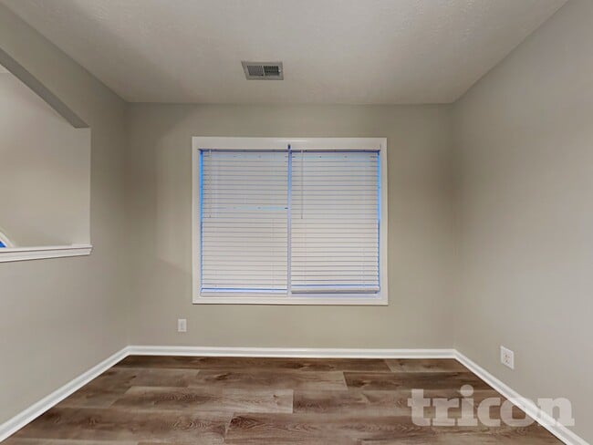 Building Photo - 1612 Broad Cir