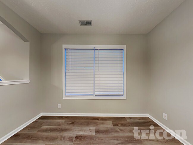 Foto del edificio - 1612 Broad Cir