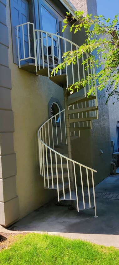 Foto principal - 2065 SCONEYERS CT. ONE BEDROOM ONE BATHROOM