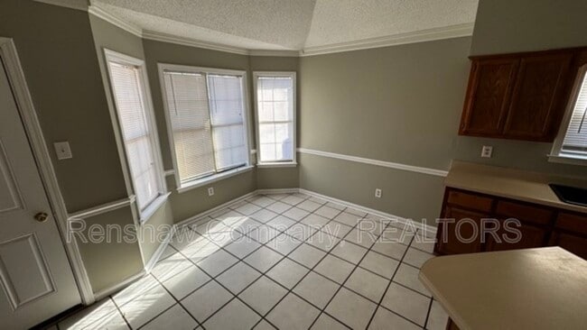 Building Photo - 4584 Tracy Lynn Dr
