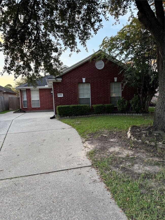 Building Photo - 11906 Oakner Dr