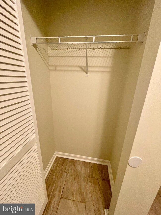 Foto del edificio - 5520 Trout Run Rd