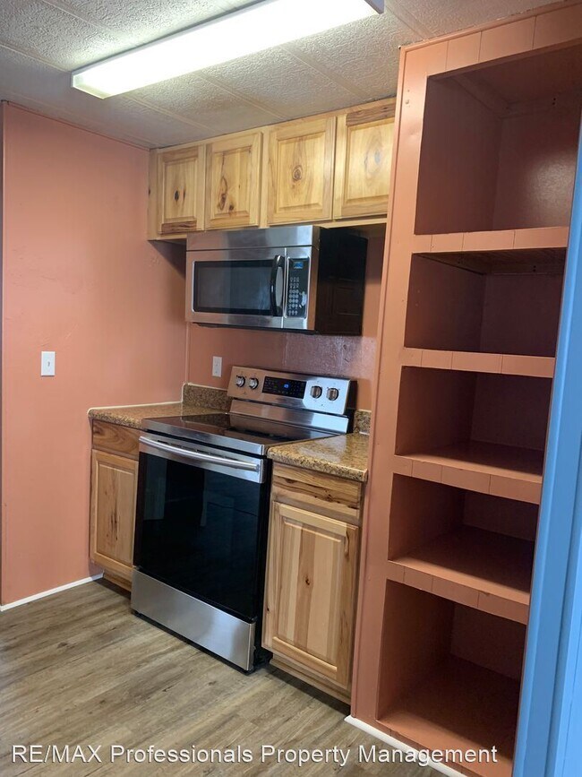 Foto del edificio - 2 br, 1.5 bath House - 122 NW Pitts Glen