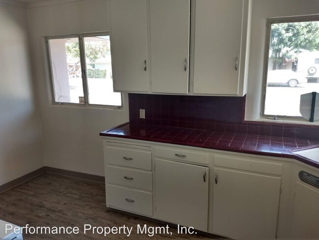 Foto del edificio - 2 br, 1 bath House - 3544 E. Princeton Ave