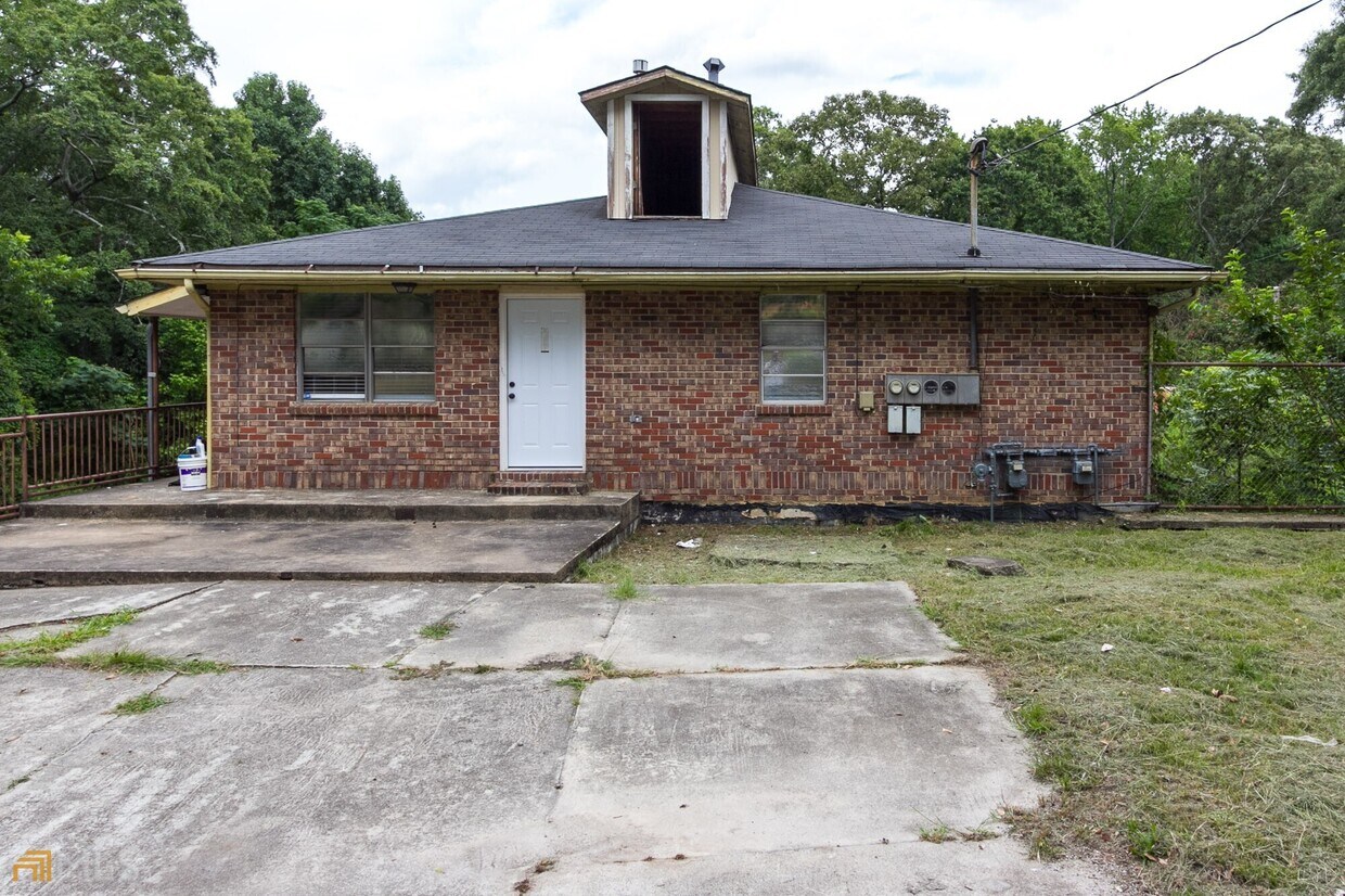 1168 Vaughn St, Conyers, GA 30012 House for Rent in Conyers, GA