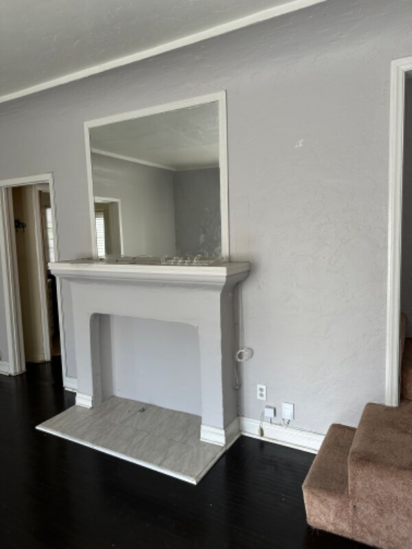 Photo - 322 W 43rd St