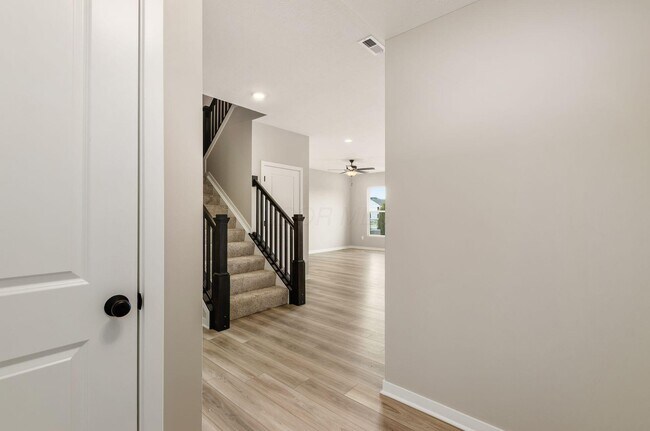 Building Photo - 5478 Dutch Ln