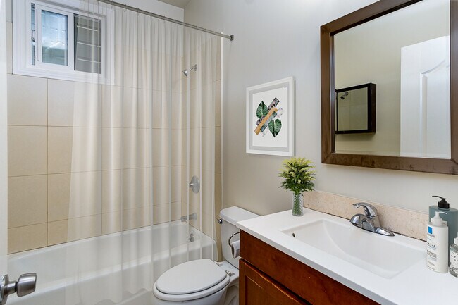 Bathroom - 384 Capp St