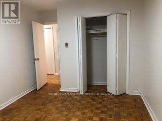 Photo du bâtiment - 945 Simcoe St N