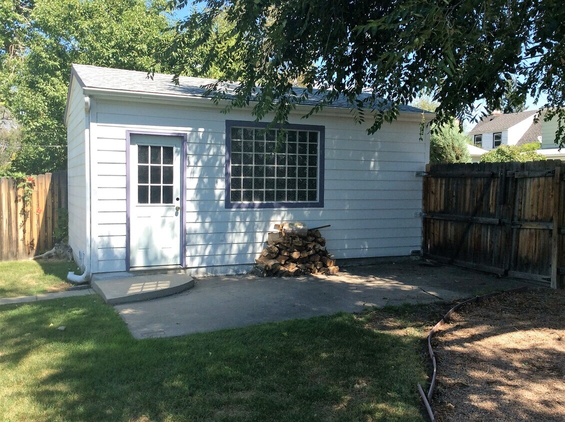 Primary Photo - 1544 S Fillmore St