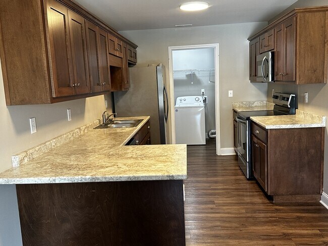 Foto del edificio - 11523 Pulaski Pike