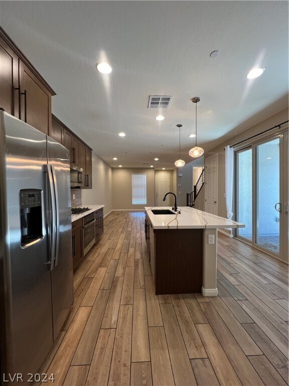Foto del edificio - 11723 Emerald Lk Ave
