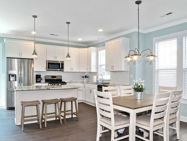 Photo - 317 26th Half St House