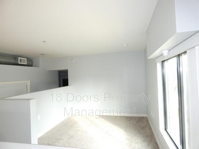 Foto del edificio - 889 Date St