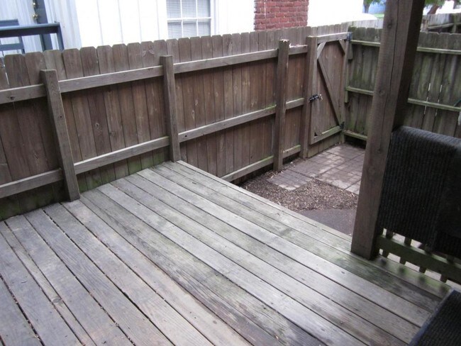 Foto del edificio - 5 Strawberry St