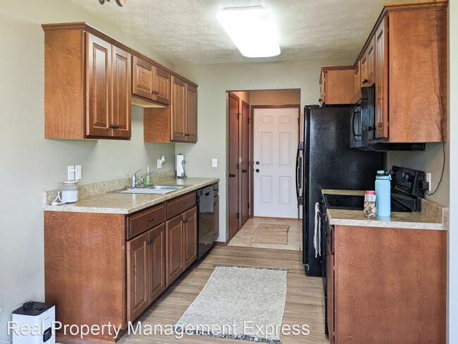 Building Photo - 2 br, 2 bath House - 2104 S Mary Beth Ave