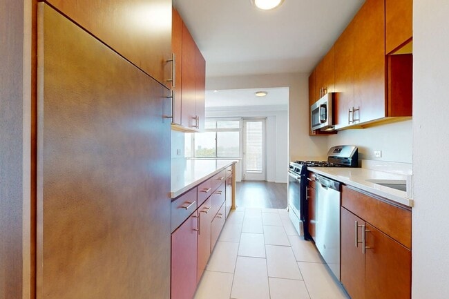 Interior Photo - Dorchester
