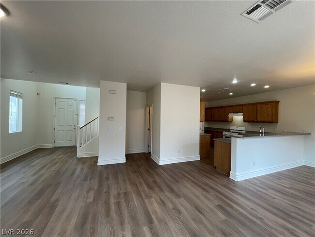 Foto del edificio - 9770 Kampsville Ave