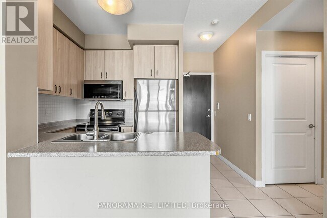 Building Photo - 235 Sherway Gardens Rd