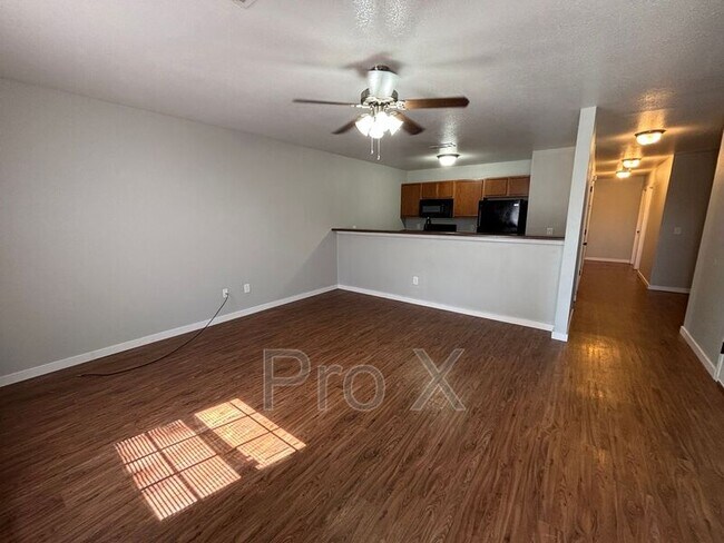 Foto del edificio - 3308 SW Victoria Pl