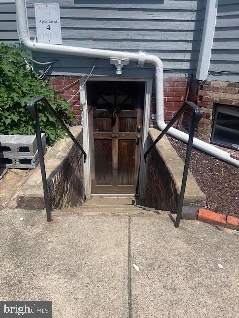 Building Photo - 1122 Caroline St
