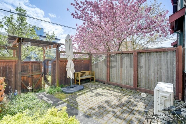 Building Photo - 1146 NW 56th St
