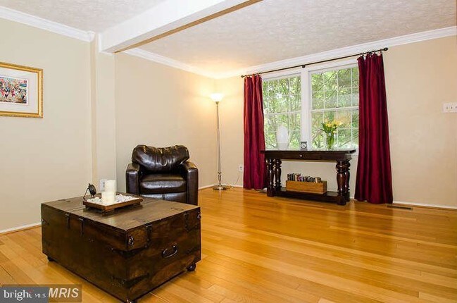 Building Photo - 6885 McLean Greens Ct